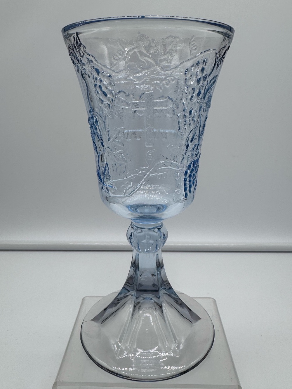 Vintage Tiara Indiana Glass Last Supper Ice Blue Goblet Chalice
